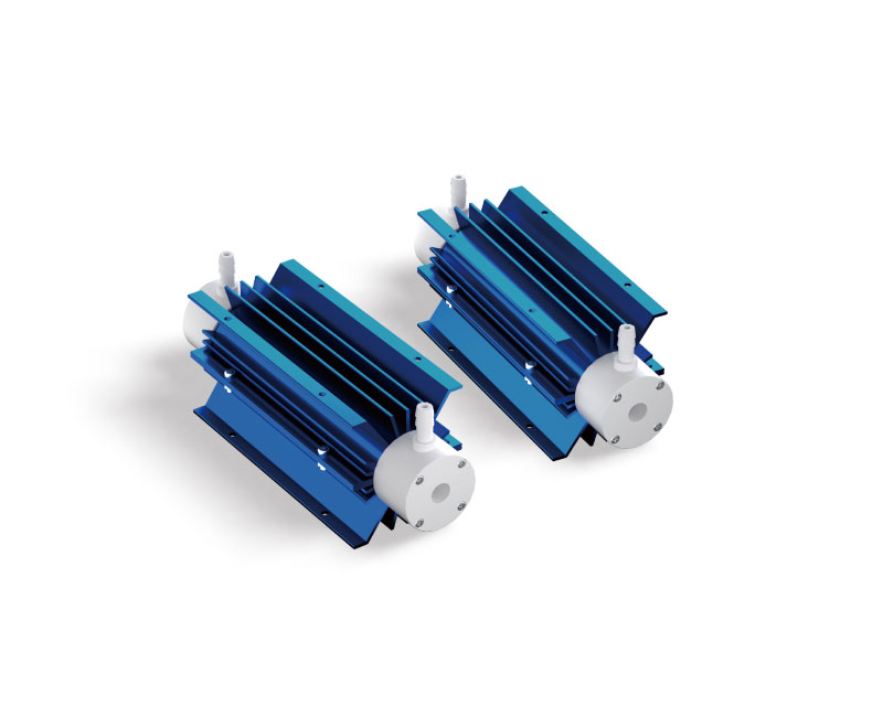 配备高浓度臭氧发生器和新型臭氧解析装置
